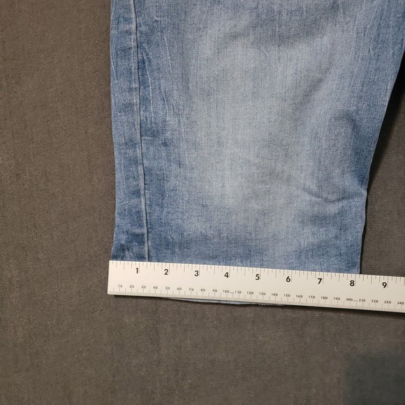 Calvin Klein Jeans Bermuda Shorts Womens 27 Blue Denim Light Wash Stretch - Picture 7 of 11